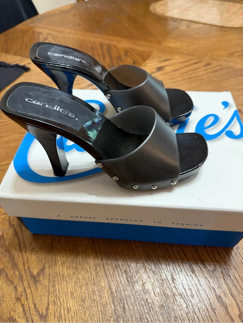 Candie's Black Studded Platform Mule Heels - Picture 1 of 10